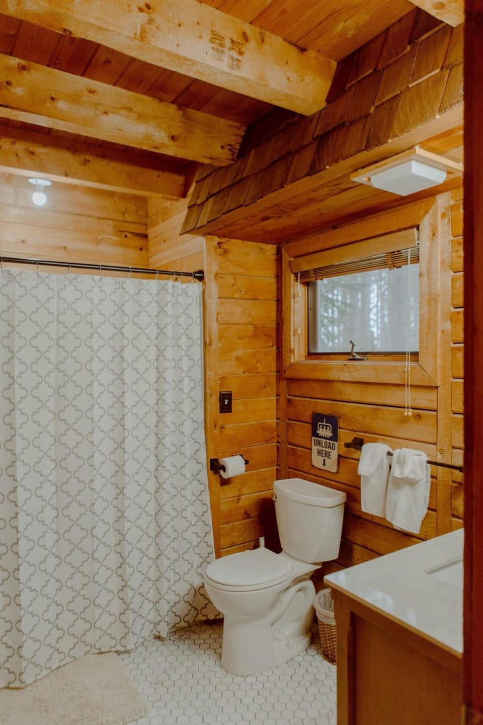 Private Cabin-Shuttle Pass Included! Cabin in Michigan