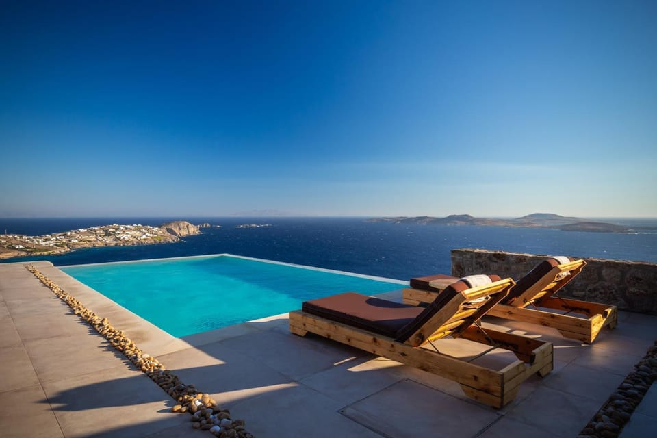 Natural landscape, Pool view, Sea view, Swimming pool, sunbed