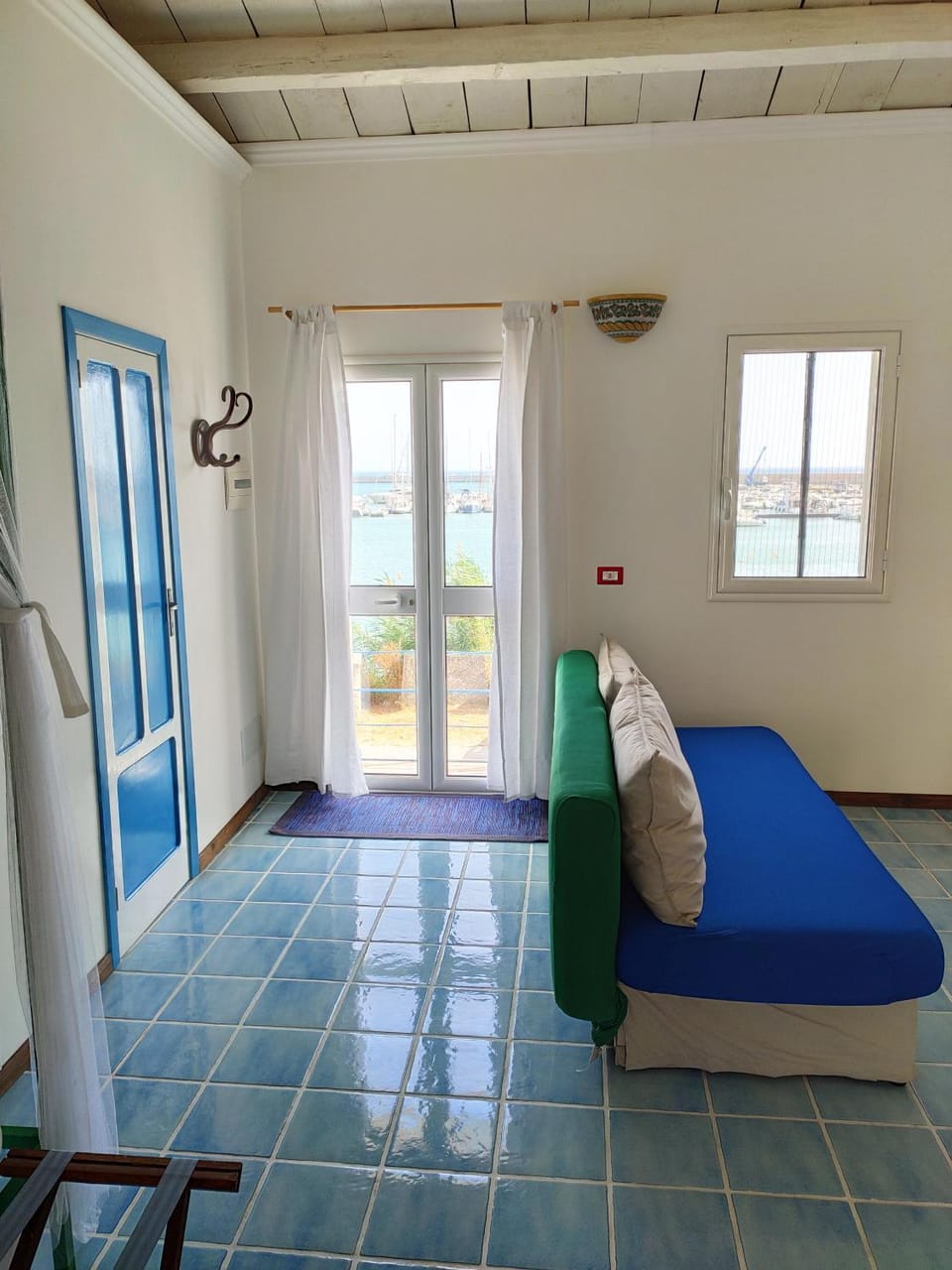 Sea view, Sea view
