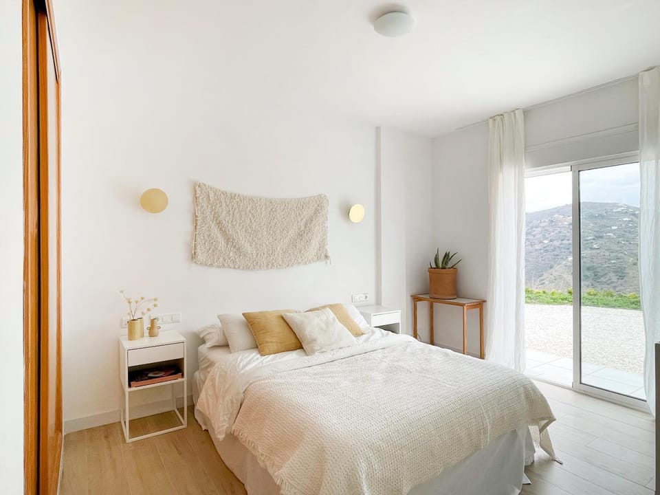 Bed, View (from property/room), Bedroom, Mountain view