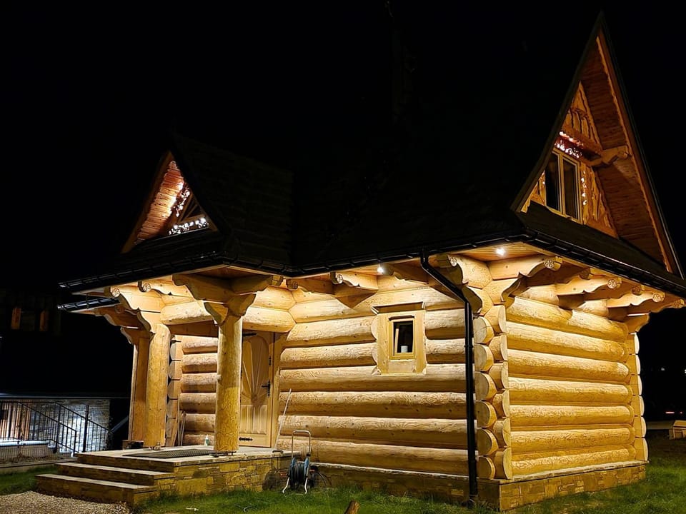 Property building, Night