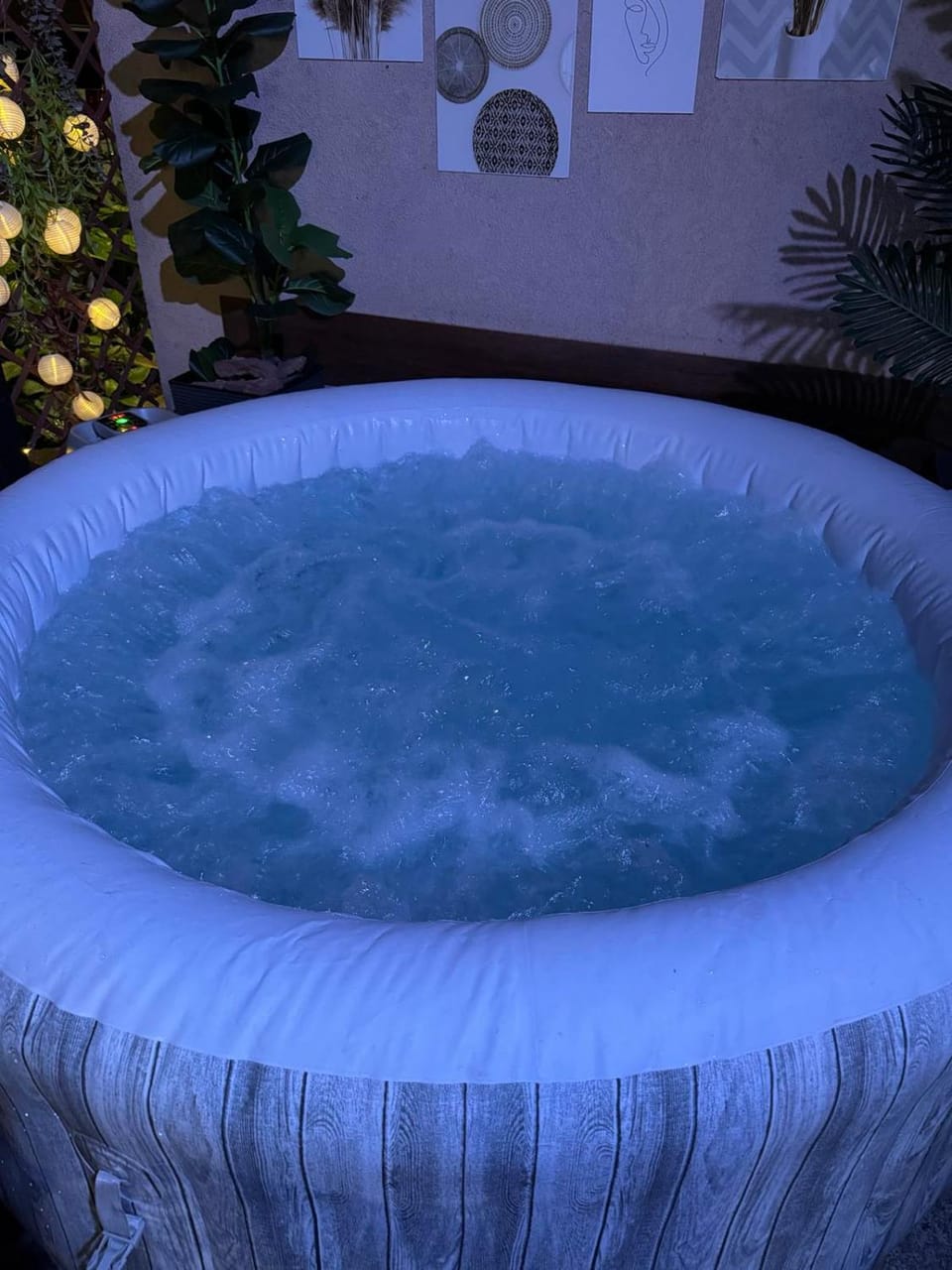 Night, Hot Tub