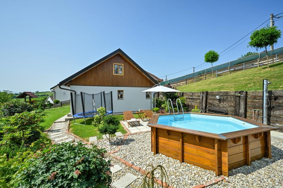 Kuća za odmor Zora House in Slovenia