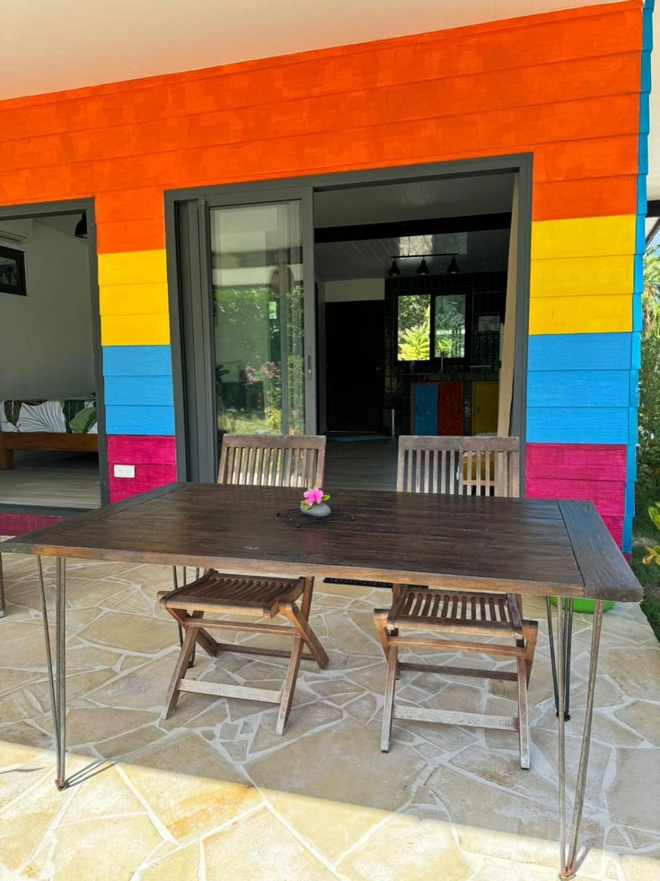 Patio, Dining area