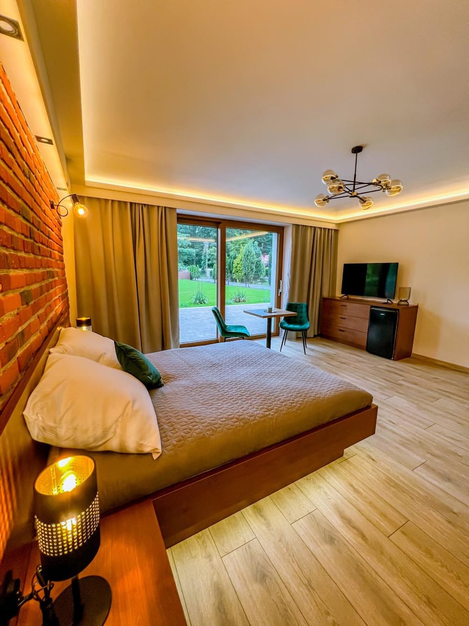 Photo of the whole room
