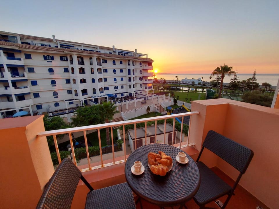 Balcony/Terrace, Sea view, Sunrise