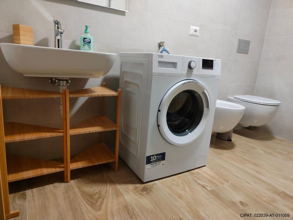 Bathroom, washing machine