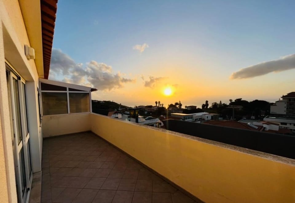 Central Park Sea Views Apartment in Caniço