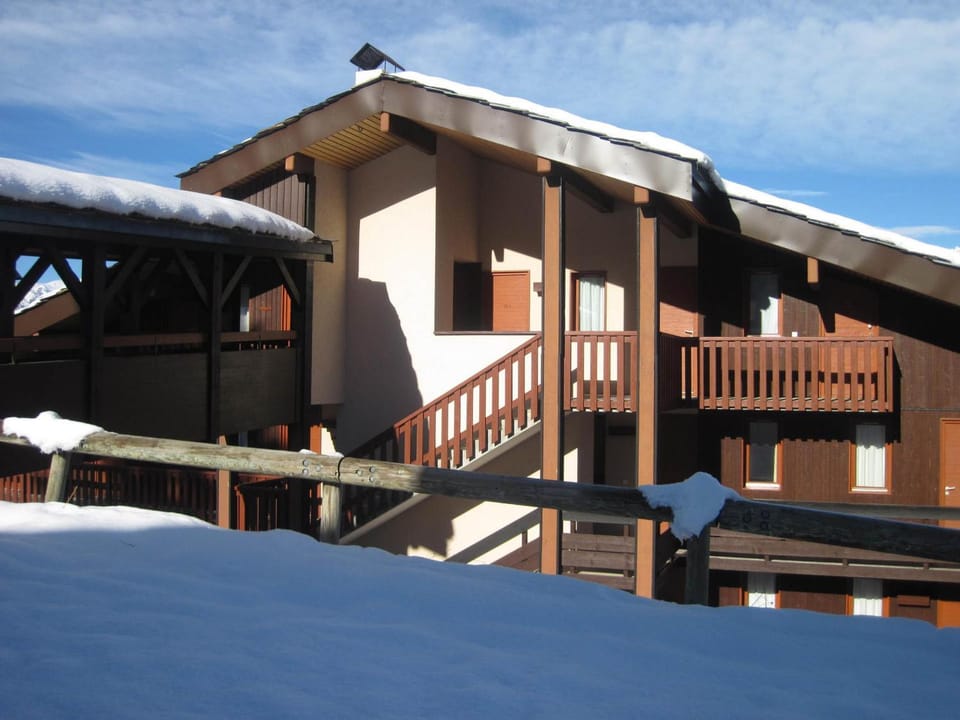 Appartement spacieux près des pistes, 6 pers., vue vallée Apartment in Landry