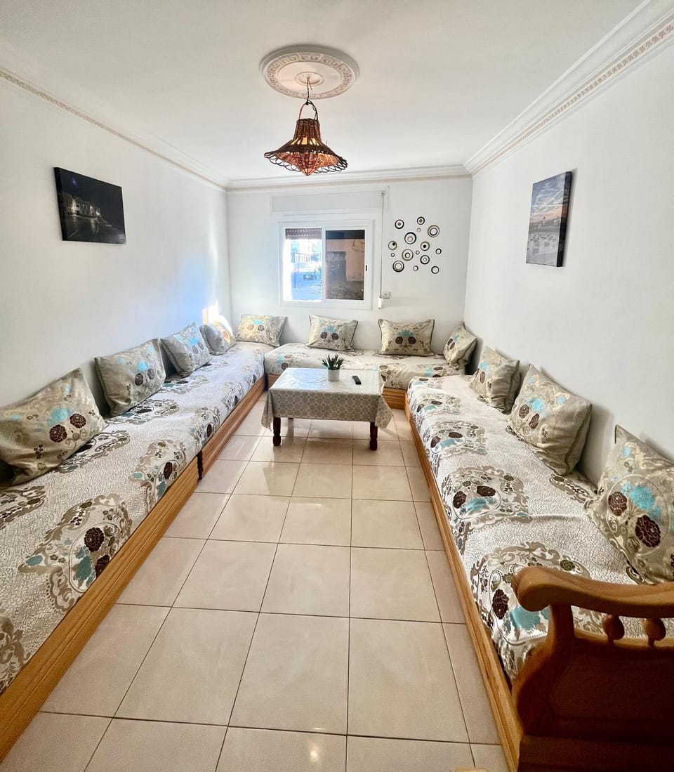 Living room, Photo of the whole room, Seating area