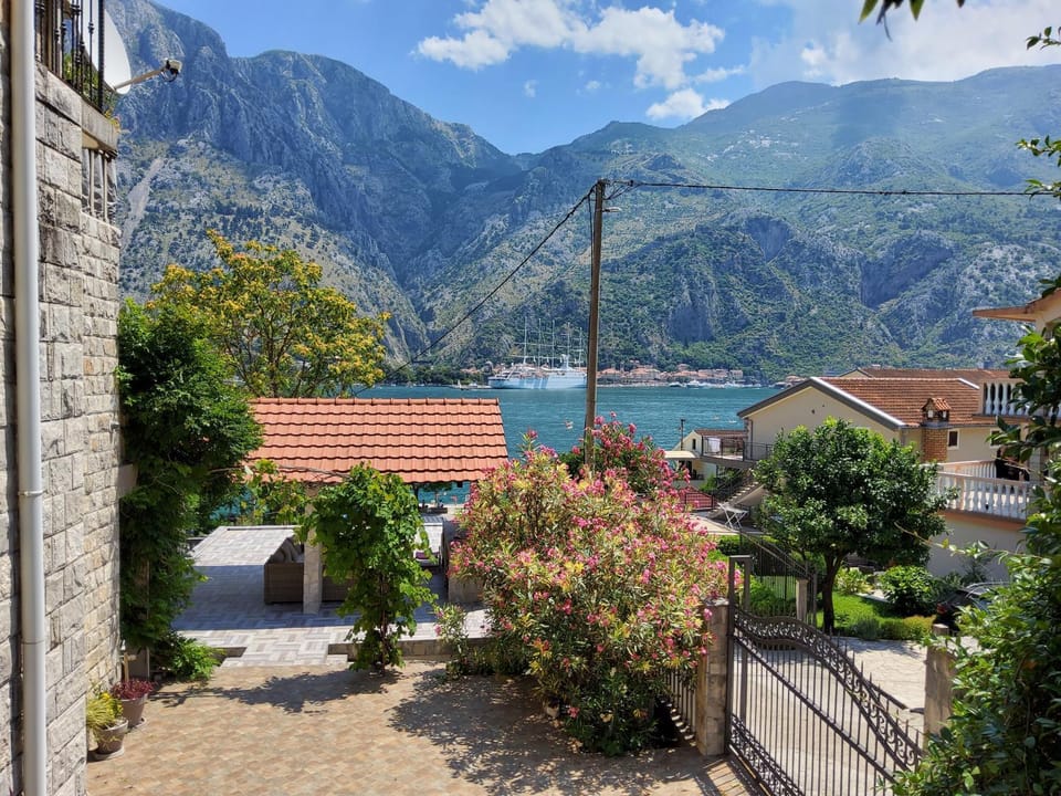 Fantasy Villa Apartment in Muo