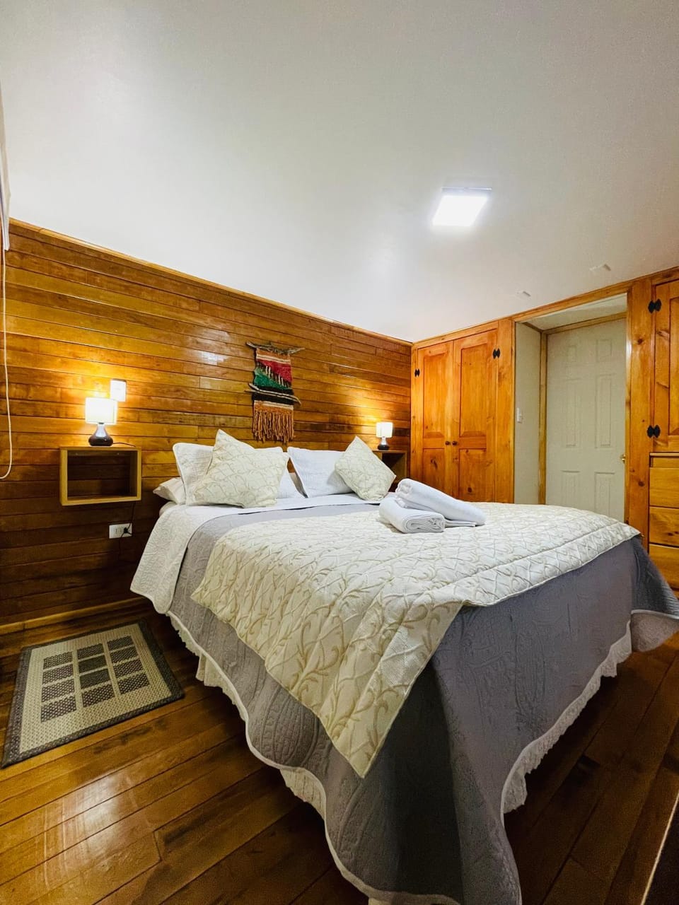 Bed, Bedroom, towels, wardrobe