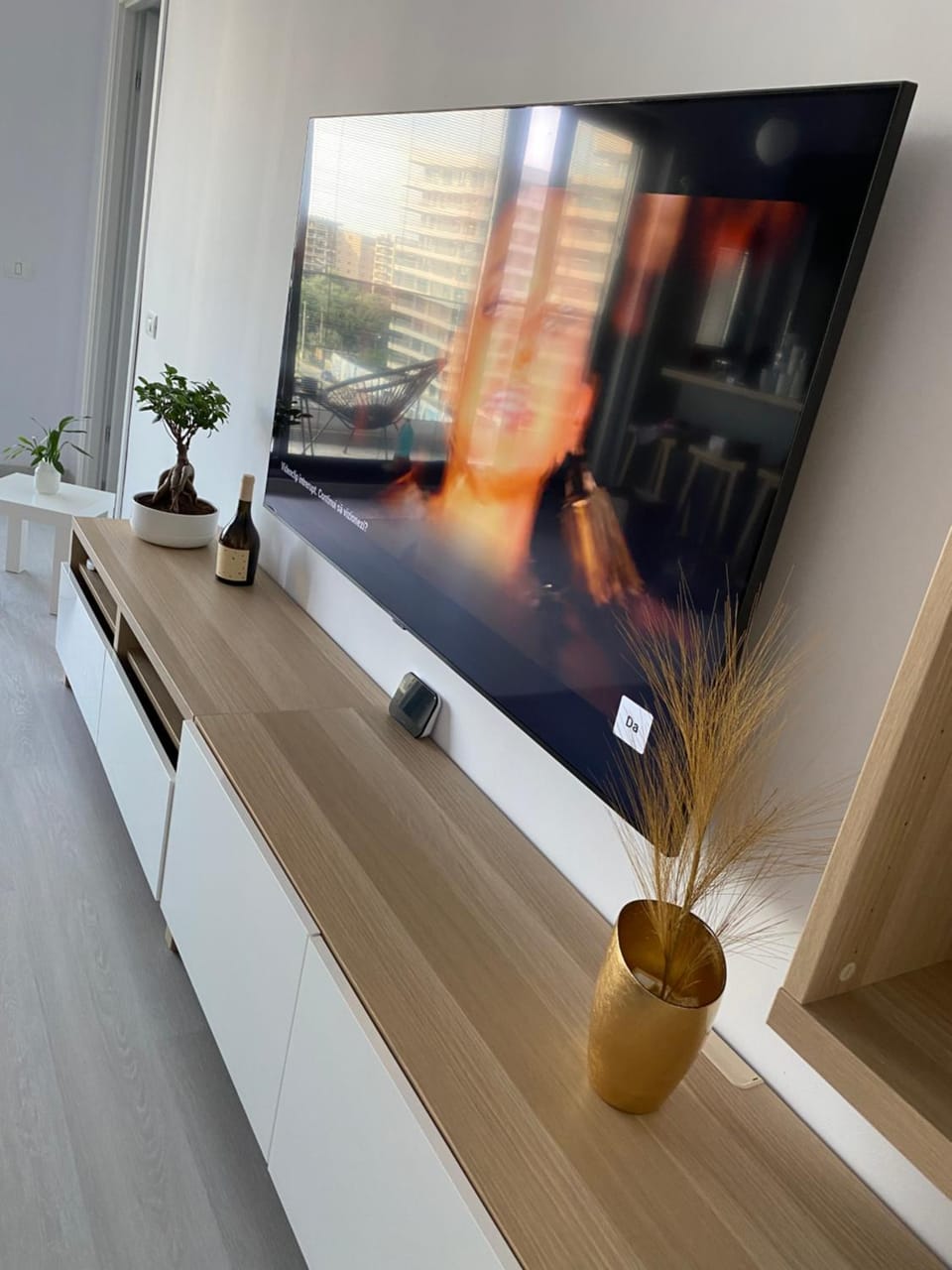 TV and multimedia, Decorative detail