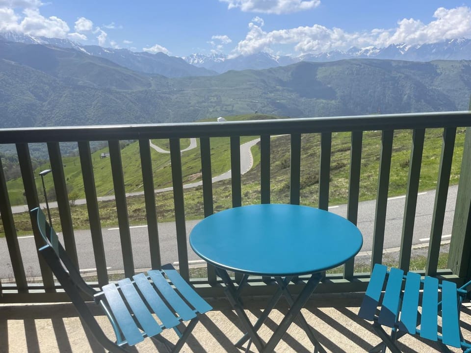 Résidence Hameau De Balestas Mp - T3/6pers ABELLANS 112-Peyresourde MAE-9474 Apartment in Occitanie