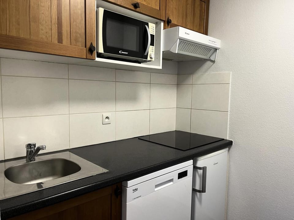Résidence Hameau De Balestas Mp - T3/6pers CHEVECHE 04-Peyresourde MAE-9554 Apartment in Catalonia