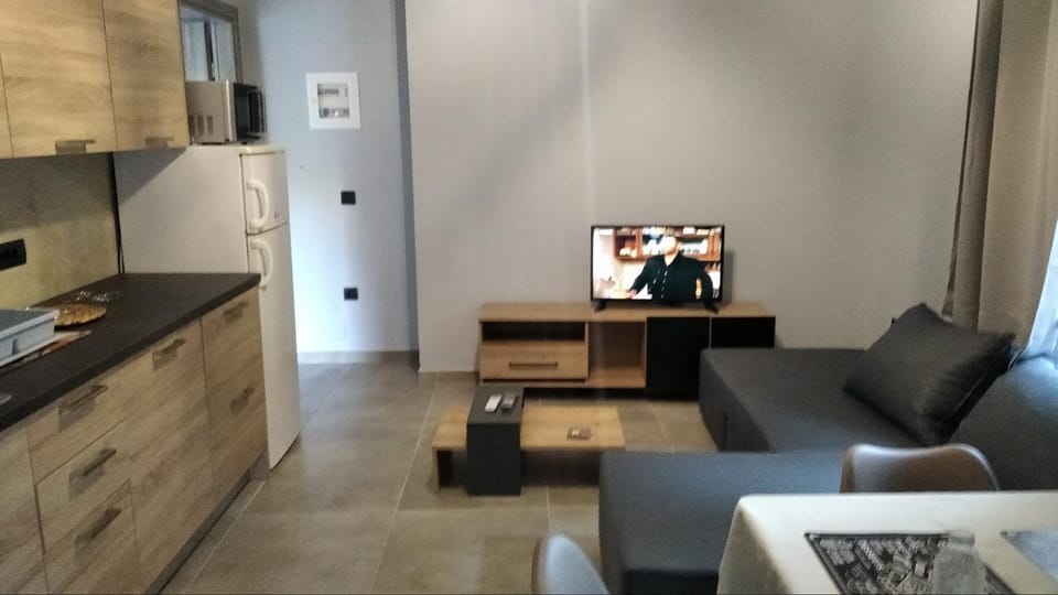 GEORGES FAMILY APARTMENT Apartment in Peloponnese, Western Greece and the Ionian