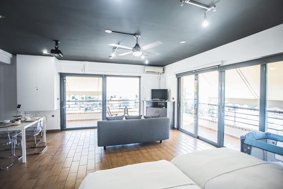 P & I Apartment in Athens