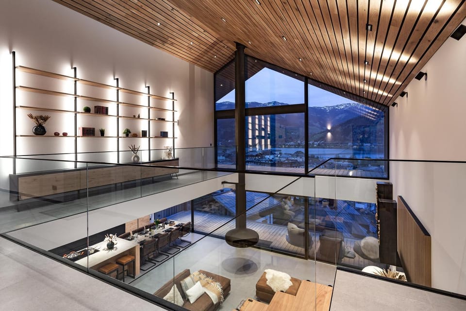 Living room, Lake view