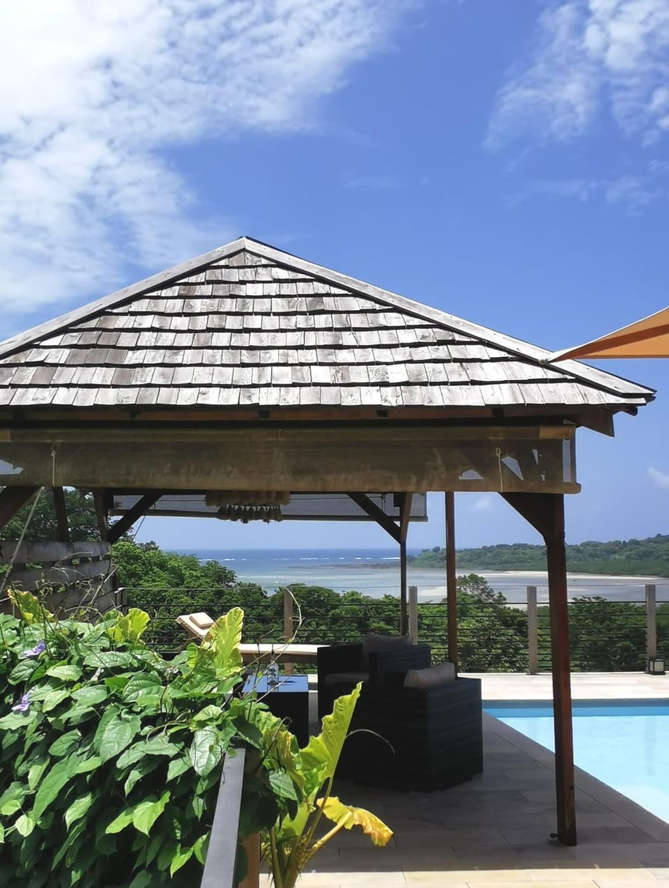 View (from property/room), Sea view, Swimming pool