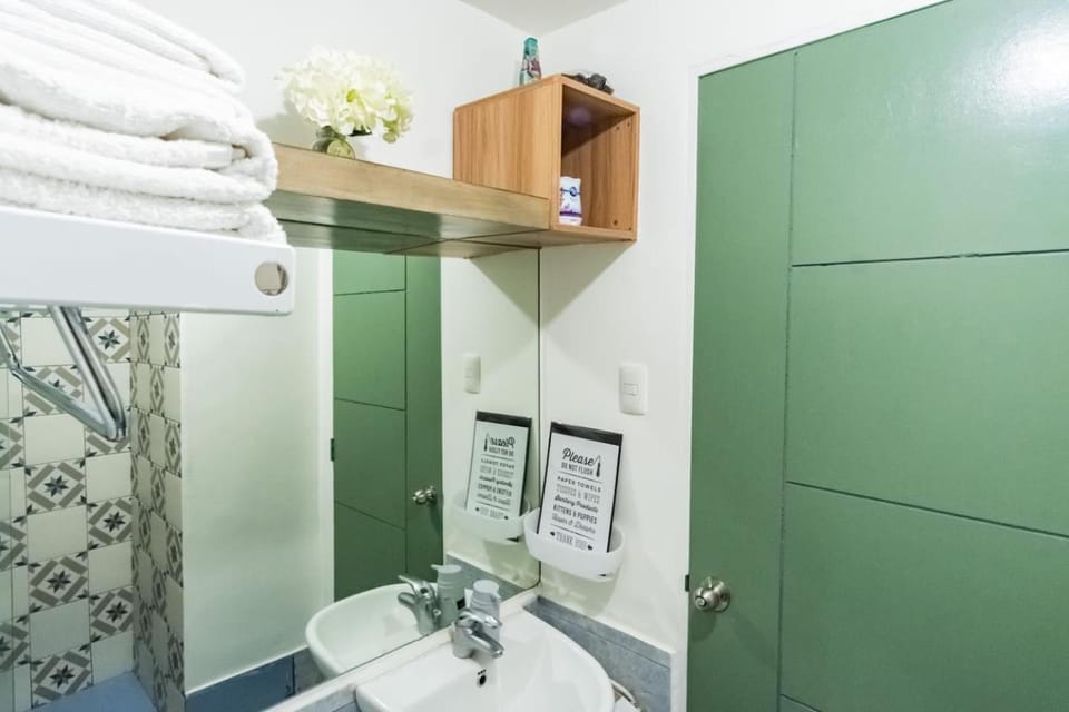 Stylish Studio wFiber Internet Grand Residences House in Lapu-Lapu City
