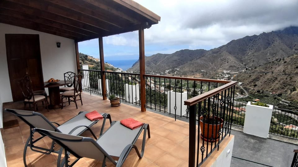 Natural landscape, View (from property/room), Balcony/Terrace, Mountain view