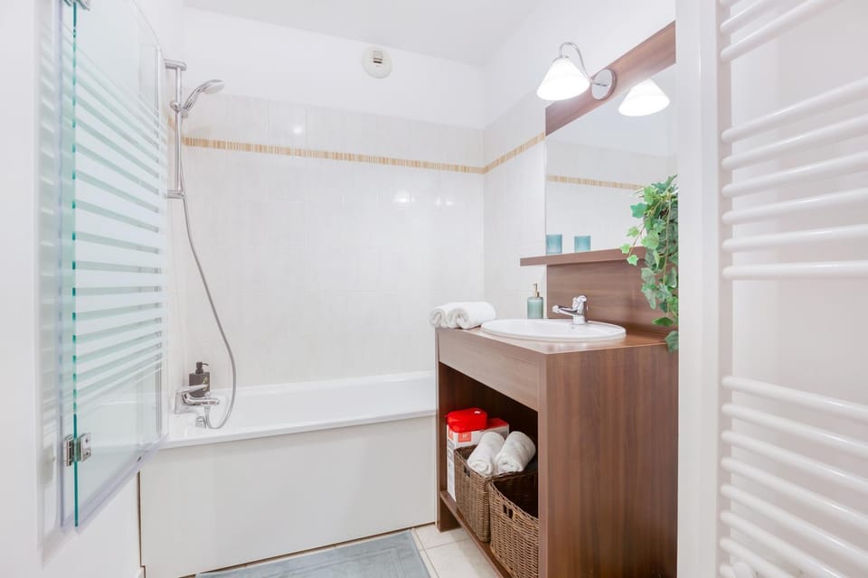 Grand studio Disney, queen size, coffee, WIFI Apartment in Île-de-France