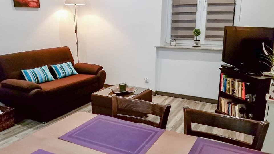 TV and multimedia, Seating area