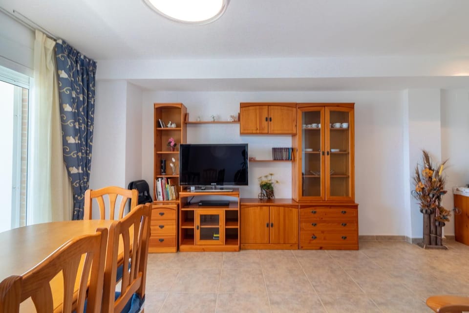 Communal lounge/ TV room, Living room