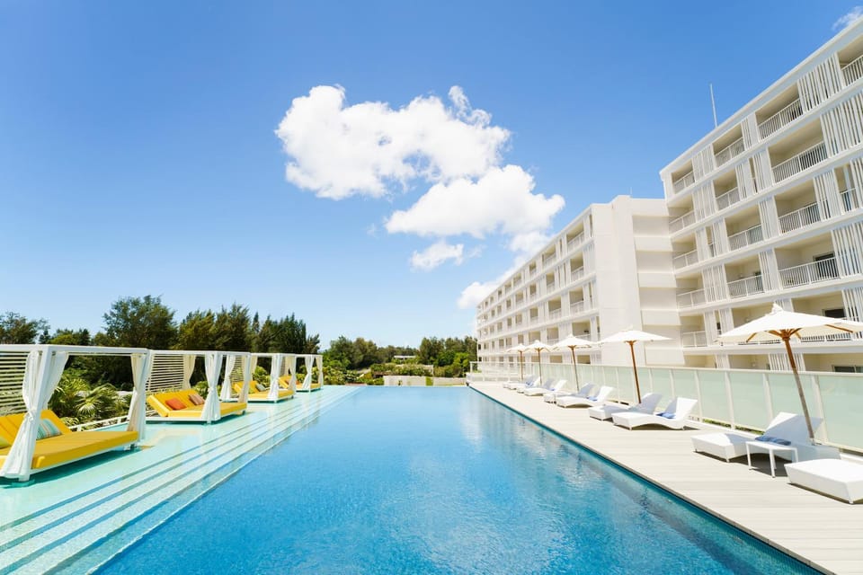 Swimming pool, Swimming pool