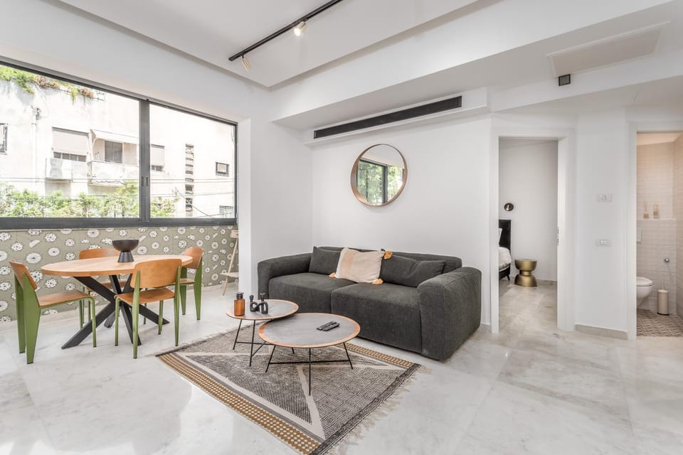 Gordon area - Deluxe 2bdr close to the beach Apartment in Tel Aviv-Yafo