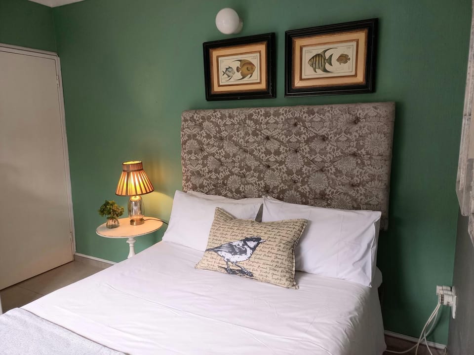 Driftwood Suite, Villa Roc Guesthouse, Salt Rock Ballito, Pet Friendly Bed and Breakfast in Dolphin Coast