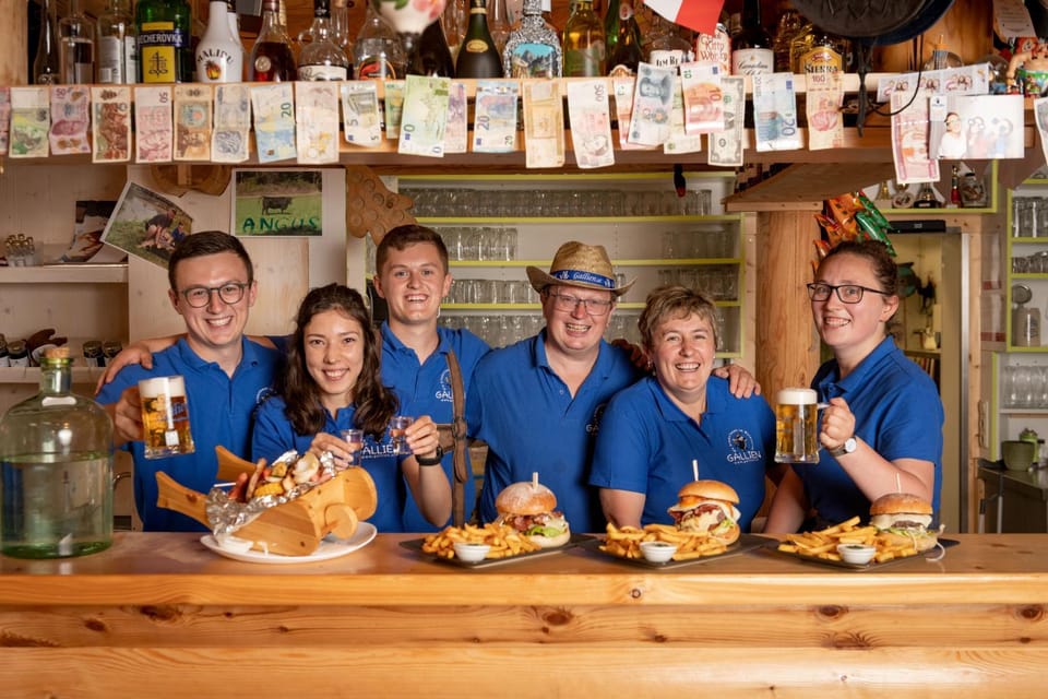 Restaurant/places to eat, People