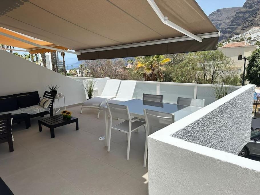 New renovated appartment with beautiful view on cliffs and sea Apartment in Acantilados de Los Gigantes