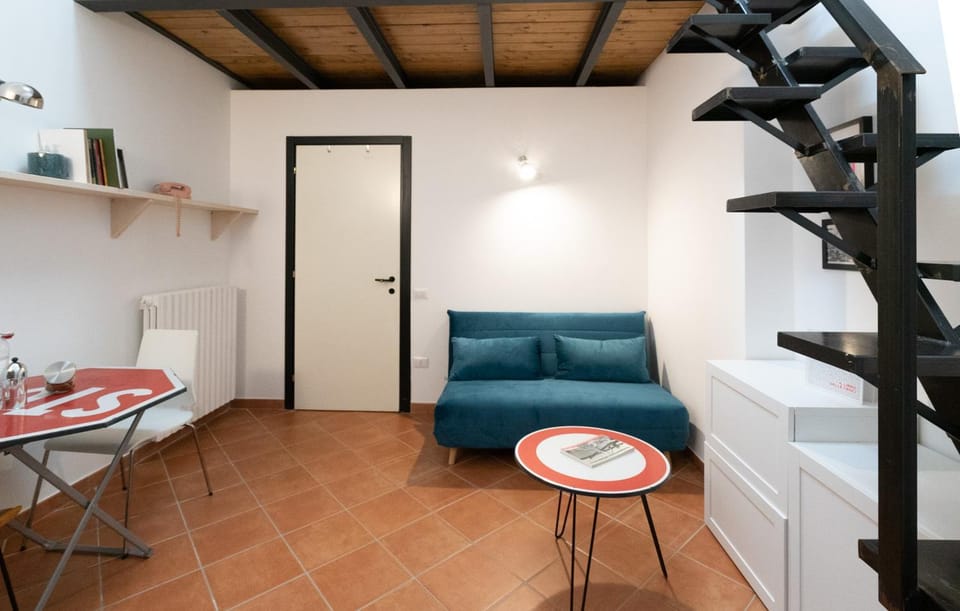 Bed, Living room
