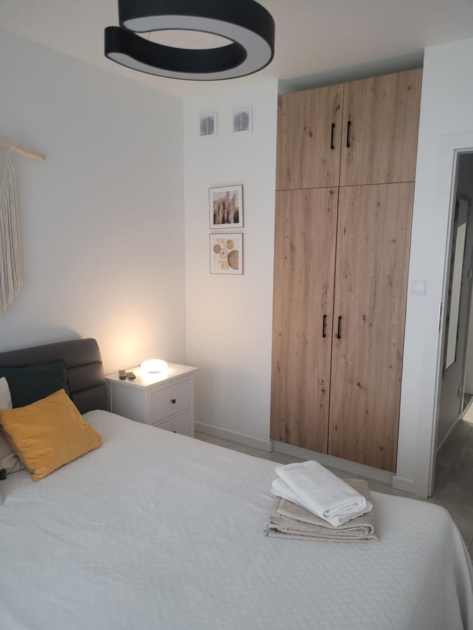 Bedroom, wardrobe