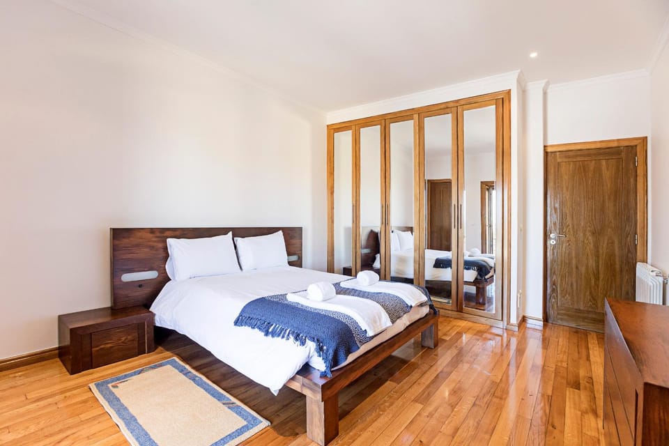 Mindelo Villa Beach by LovelyStay House in Porto District