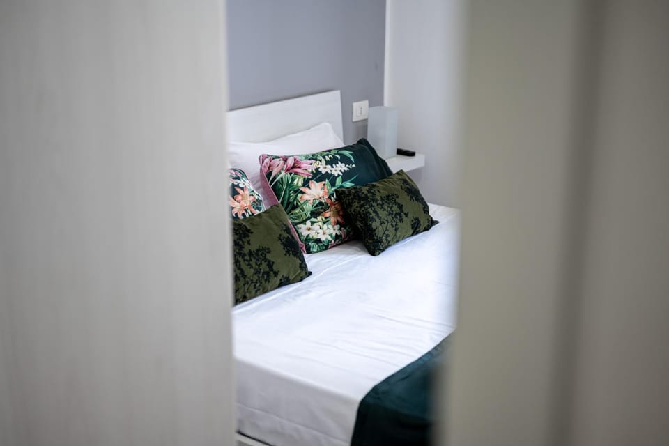 CENTRAL HOUSE Bed and Breakfast in Naples