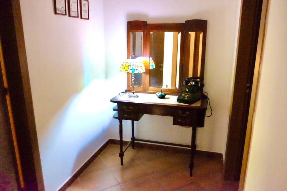 Lobby or reception, furniture