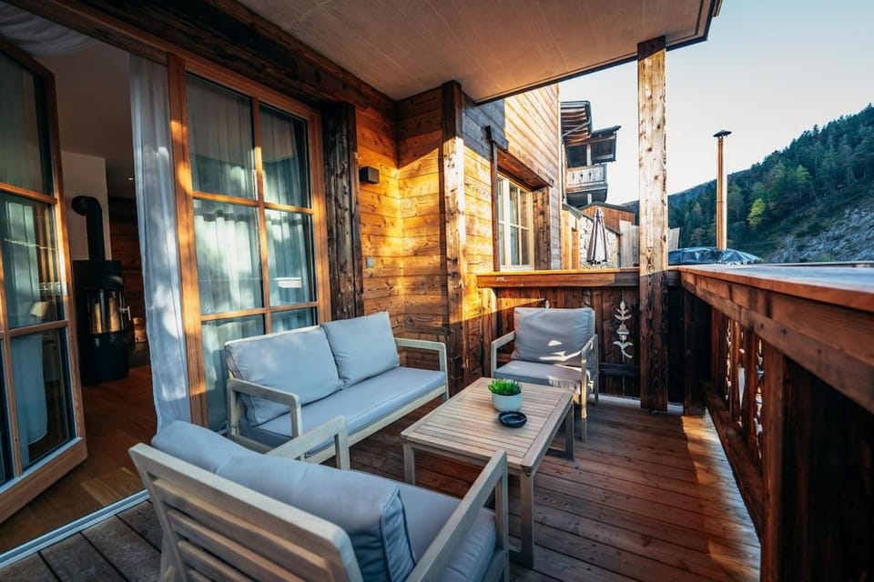 Alpe Chalets Goldener Hirsch Apartment in Tyrol
