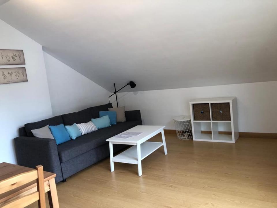 Communal lounge/ TV room, TV and multimedia, Living room, Lounge or bar