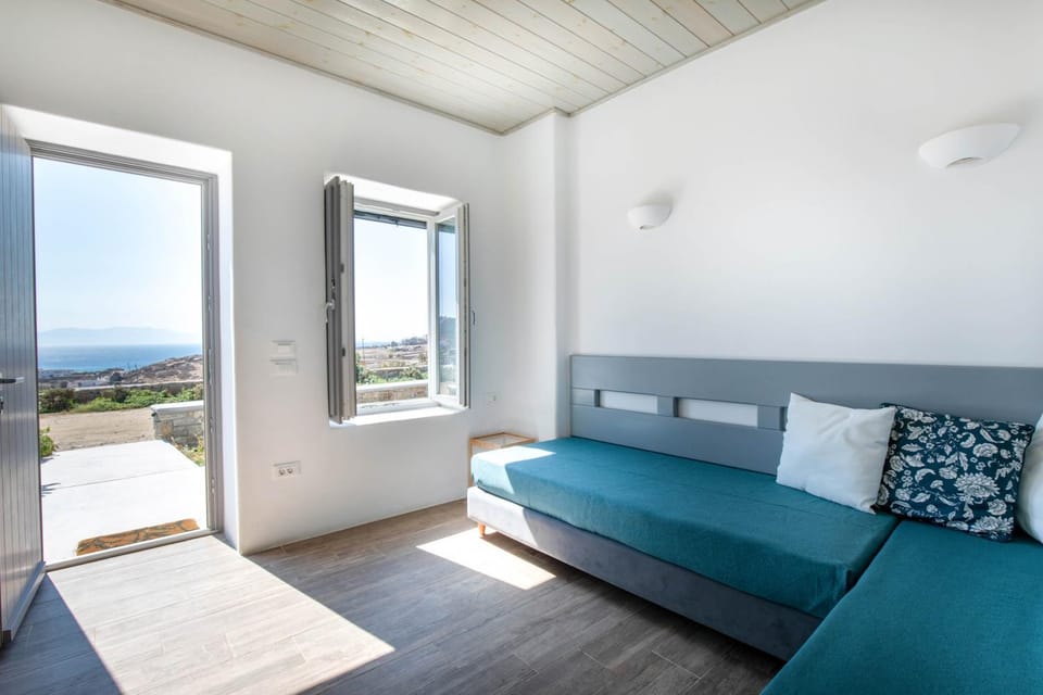 Living room, Sea view