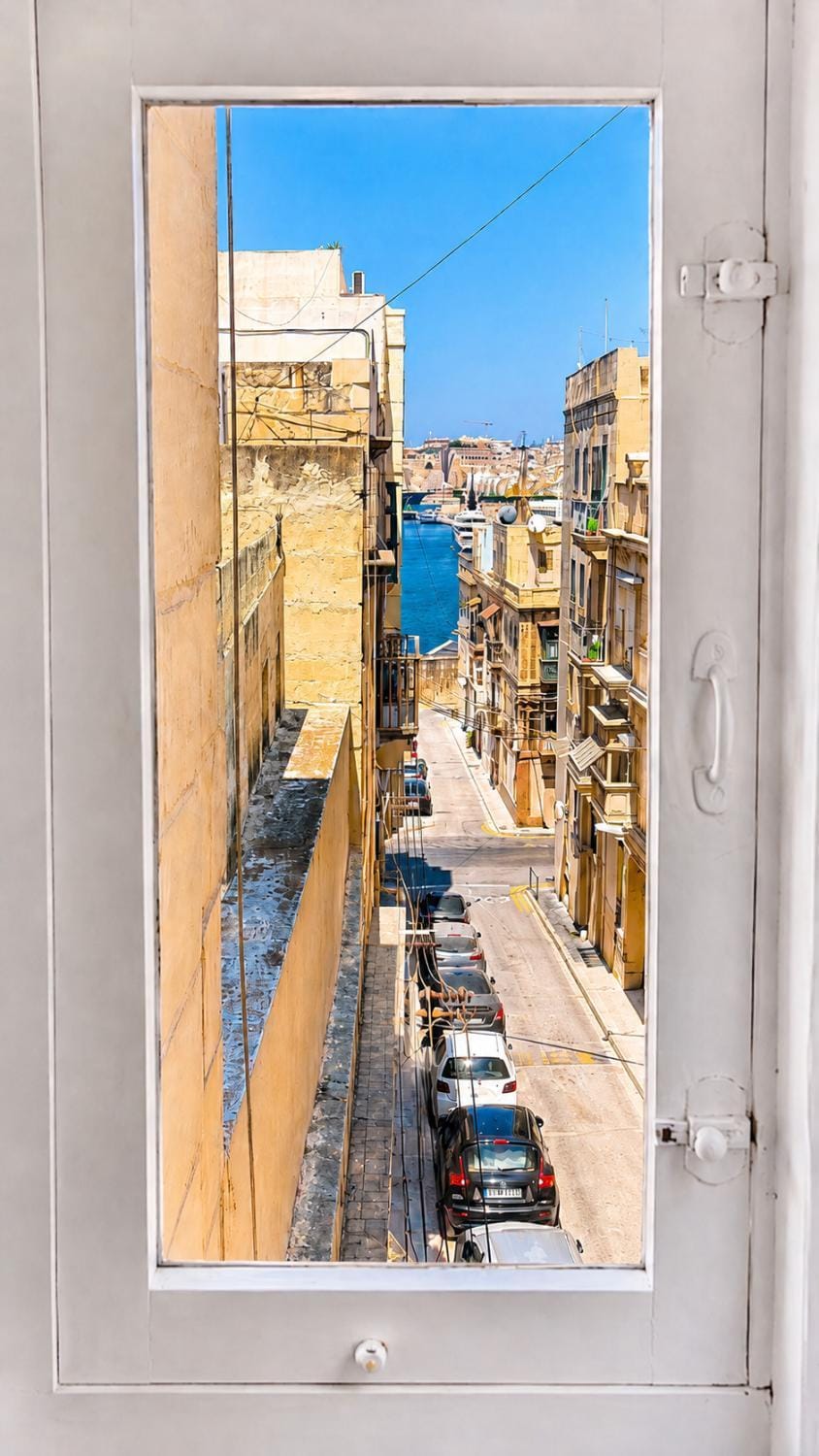 City view, Sea view, Street view, Parking