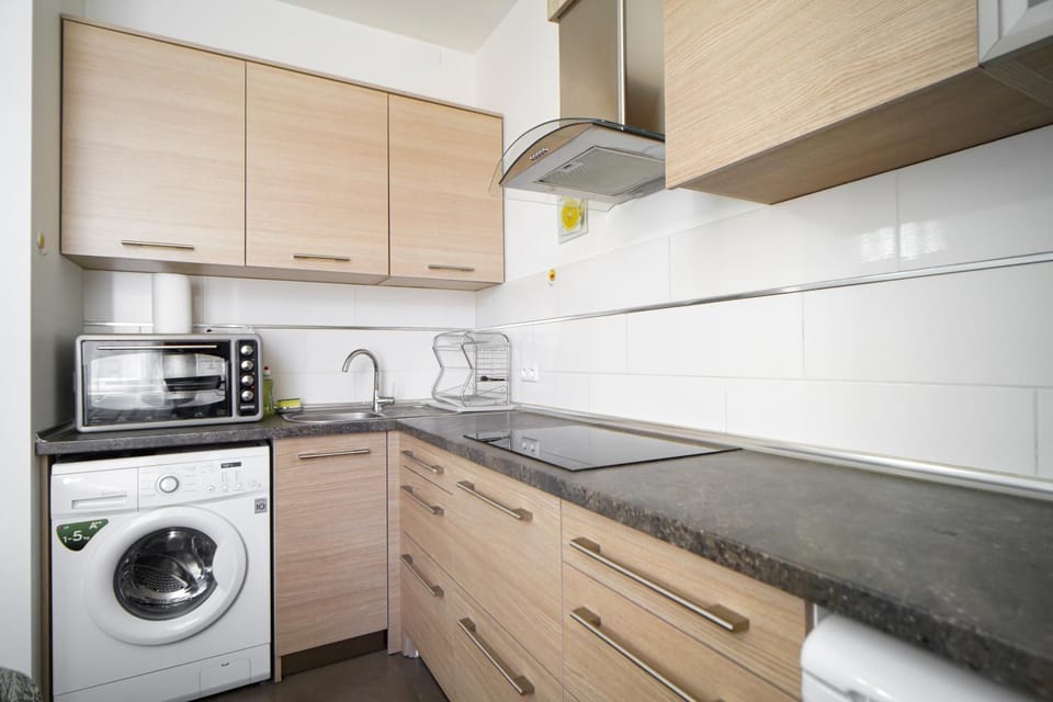 Kitchen or kitchenette, Communal kitchen
