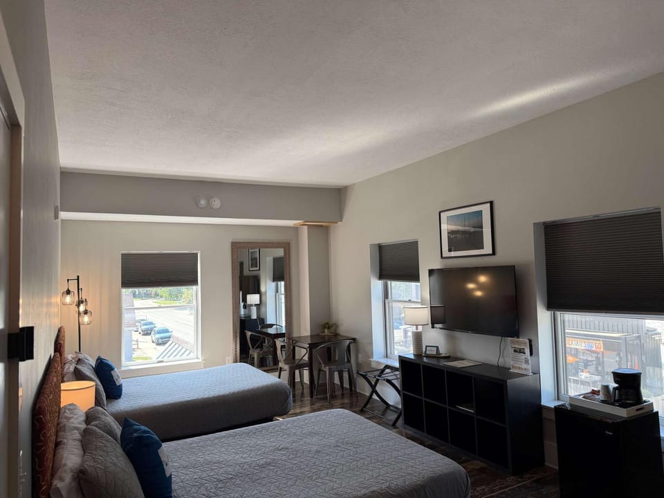 Boutique Hotel Room 9 House in Northport