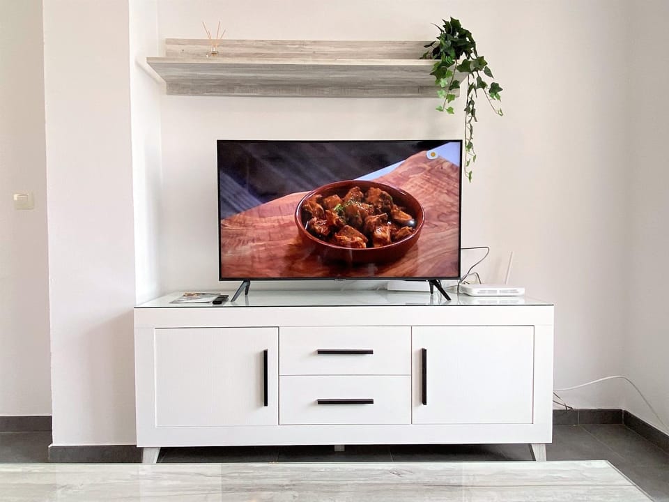Communal lounge/ TV room, Living room