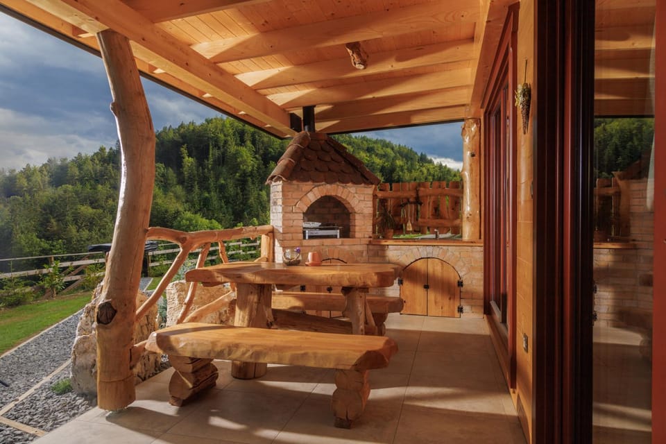 Patio, BBQ facilities, Balcony/Terrace