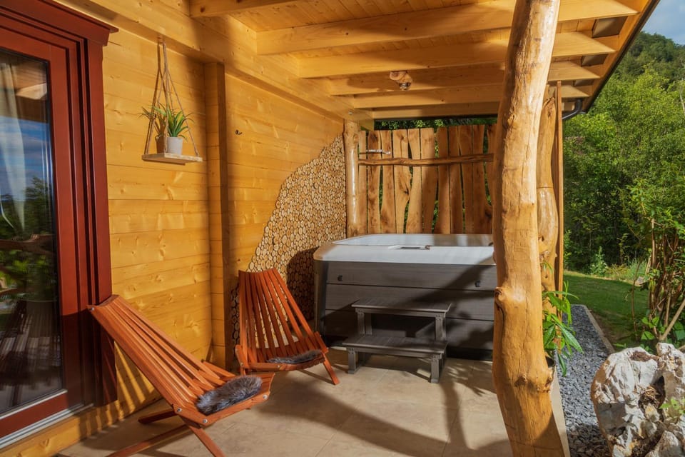 Patio, Hot Tub