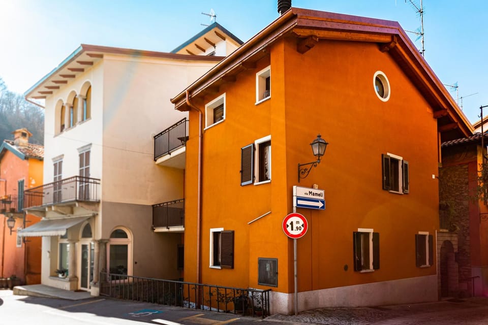 Residenza a schiera vista lago Feriolo House in Canton of Ticino
