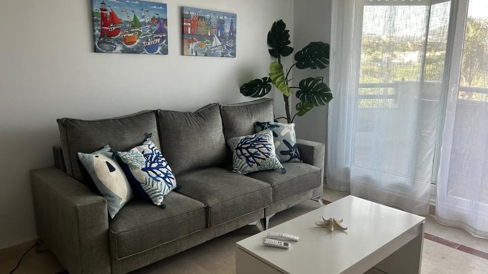 Primera Línea Playa 3 hab Piscina Verano Sabinillas cerca Duquesa Apartment in San Luis de Sabinillas