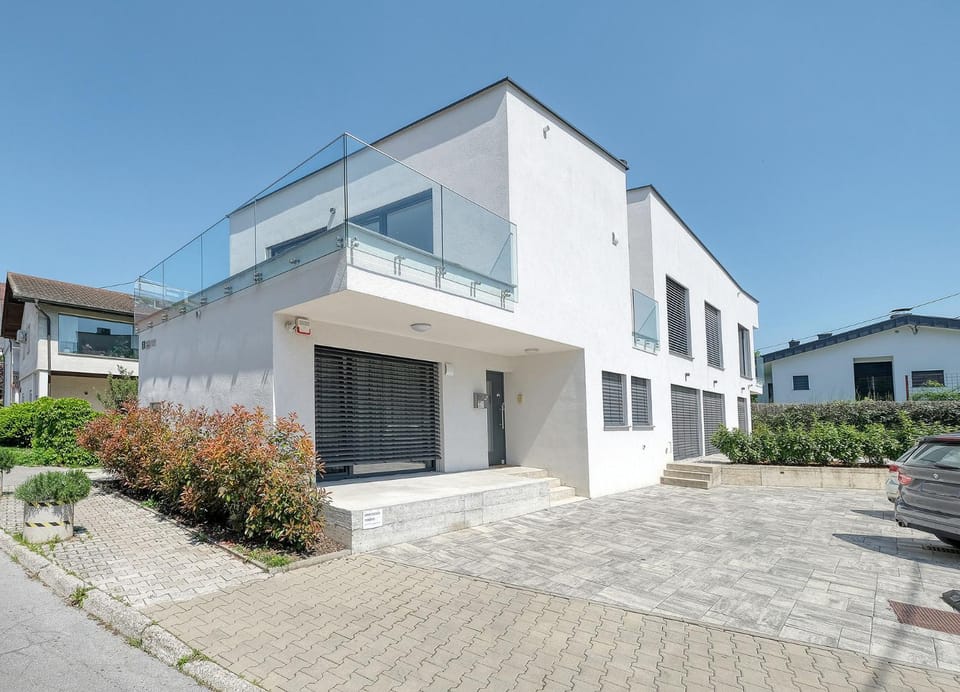 Property building, Parking